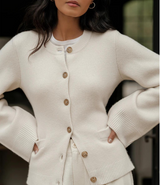 Avarelle – Cardigã para Mulher com Design Elegante e Intemporal