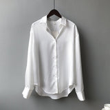 Dames blouse wit zijden stof voorzijde