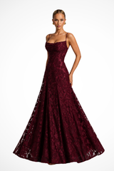 Robe maxi pour invitées de mariage à col bénitier avec dentelle florale pour femmes