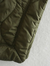 Kelira – Damen Steingrün gesteppte Jacke mit Reißverschluss