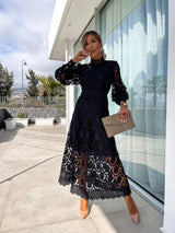 Nisha - Elegant Lace Midi Dress