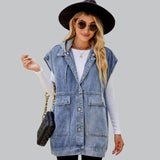 Kyverra – Denimvest til kvinder med hætte og slidt look