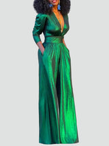 Sage – Skinnende aftenjumpsuit med vide ben og V-hals