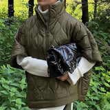 Kelira – Veste matelassée zippée vert armée pour femme