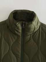 Kelira – Veste matelassée zippée vert armée pour femme