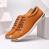 Men's leather low-top trainers in a smart casual design