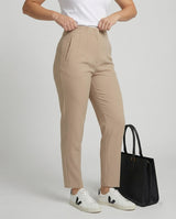 Corvina - Pantaloni eleganți pentru femei, fără cute