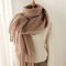 CosyCharm - Sciarpa in morbido cashmere con pon pon per le calde giornate invernali